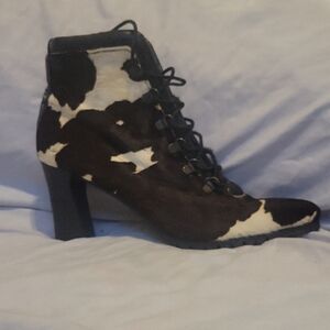 Stylish Black and White Women's Ankle Boots